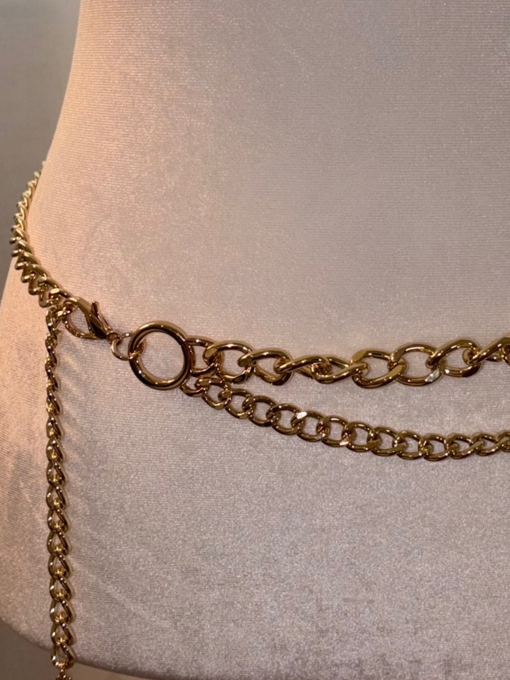 Gold chain hip belt